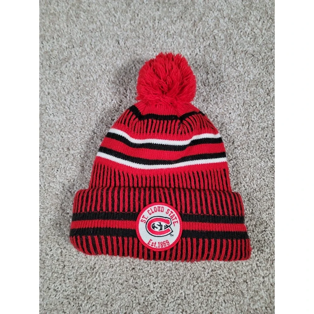 New Era St Cloud State Hat Beanie Red Huskies Cuffed Ribbed Logo Knit Wool Mens